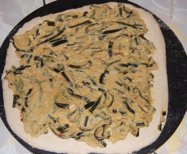 Courgette and Chicken Pizza